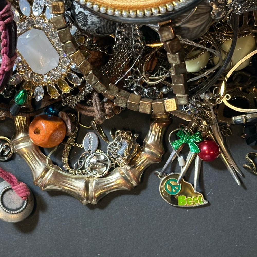 Jewelry Lot | Mixed Lot Vintage-Mod Craft Jewelry Tangled Broken Harvest Bundle! - Picture 9 of 11